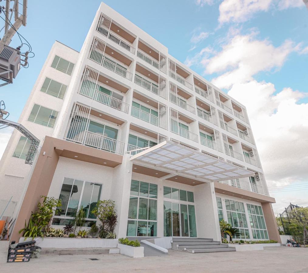 Hotel Agnes Buri Ram Exterior foto